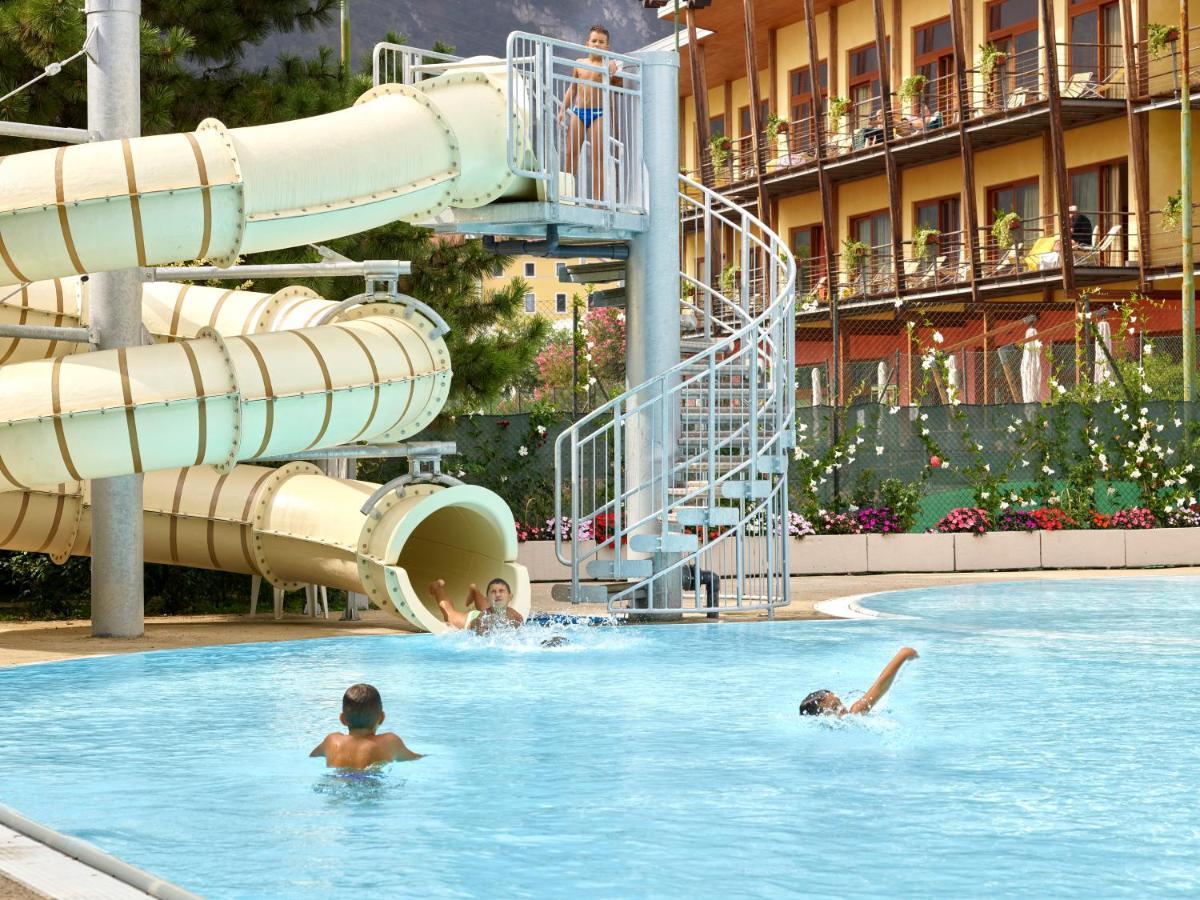 Garda Sporting Club Hotel Riva del Garda Esterno foto