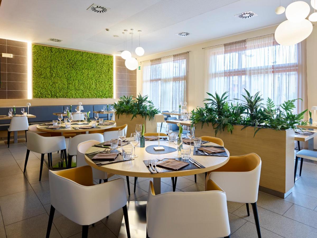 Garda Sporting Club Hotel Riva del Garda Esterno foto
