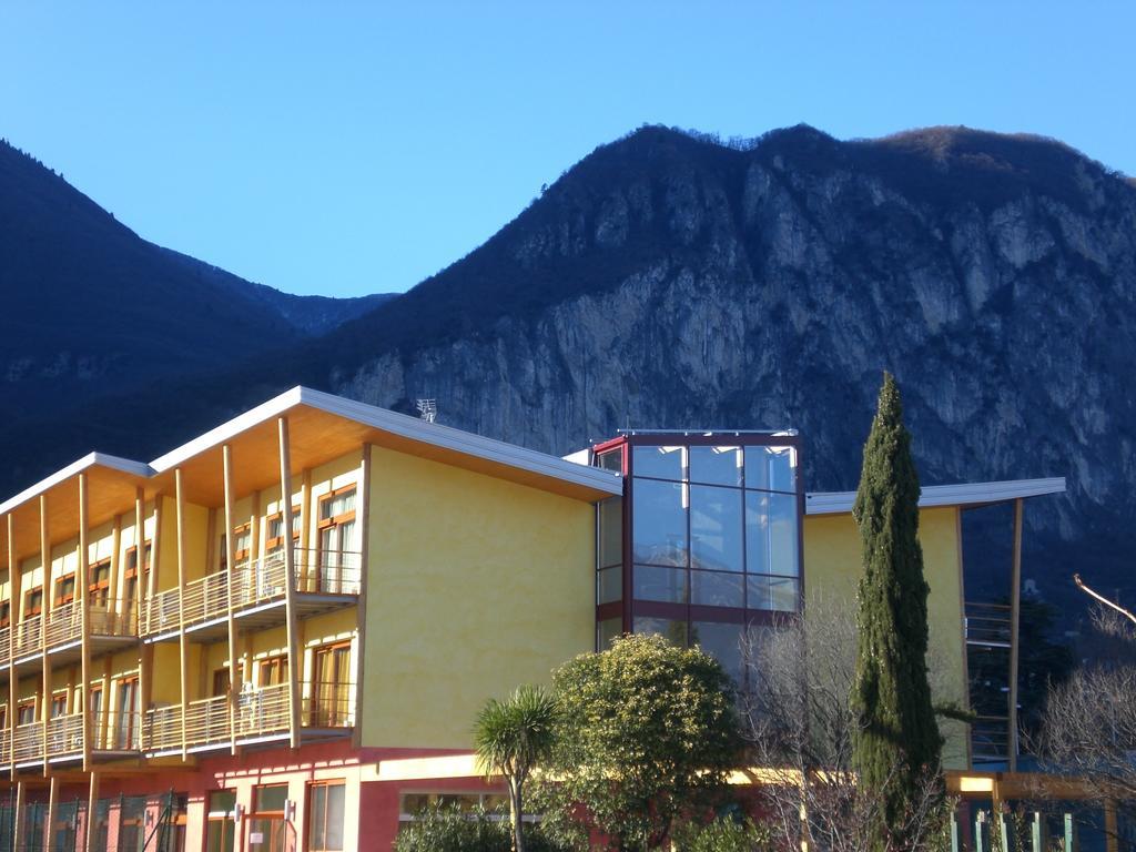 Garda Sporting Club Hotel Riva del Garda Esterno foto